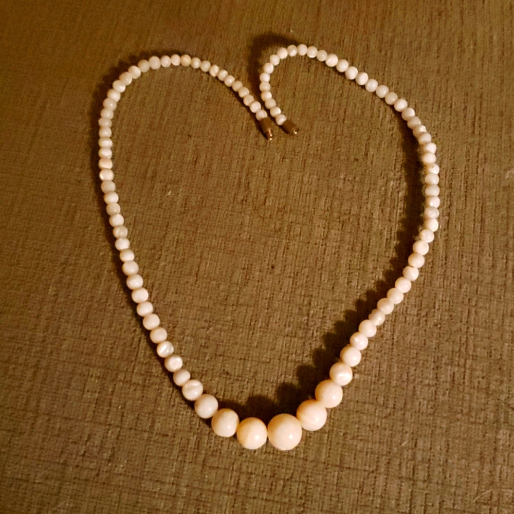 Vintage White Beaded Necklace